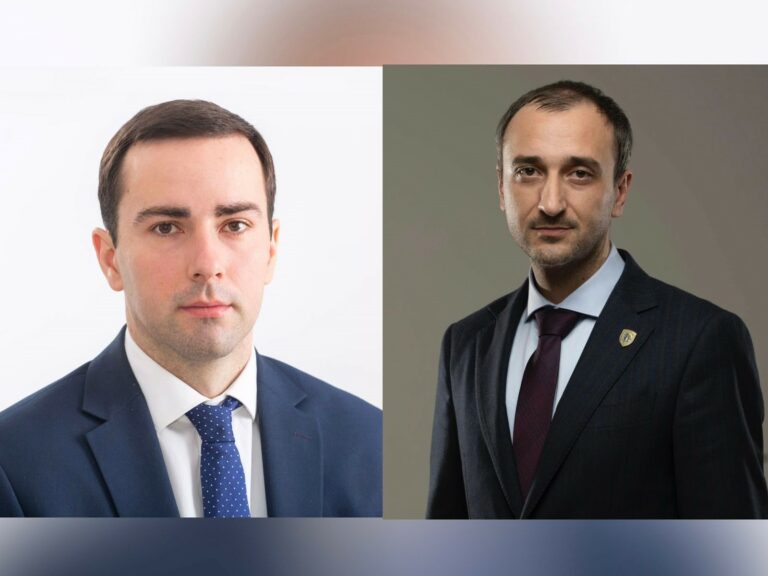 Заместителям министра юстиции присвоен классный чин «Советник юстиции 1 класса».